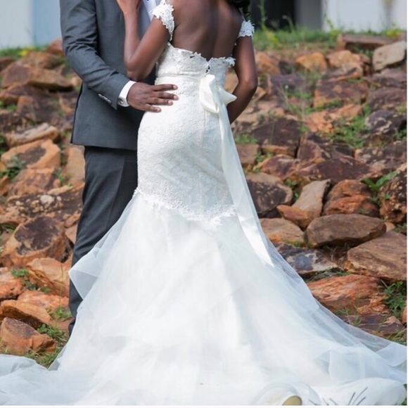 Designer wedding gown - Lazaro - Picture 3 of 3